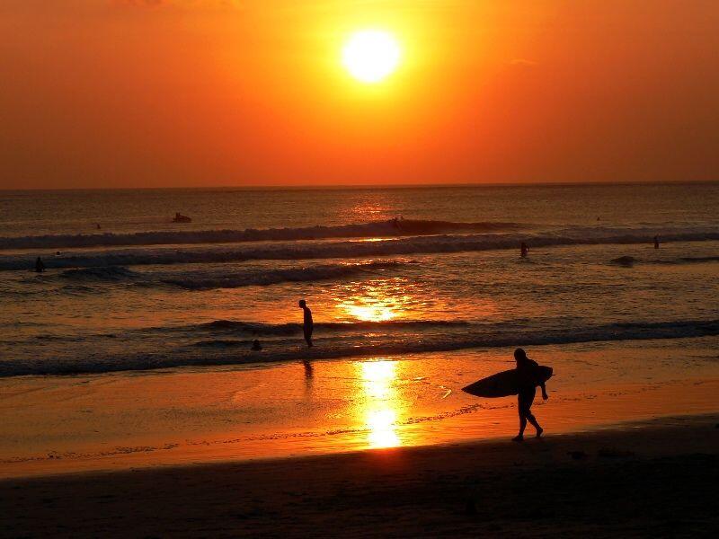 7 Spot Terbaik Buat Menikmati Sunset di Bali, Asli Bikin Melongo!