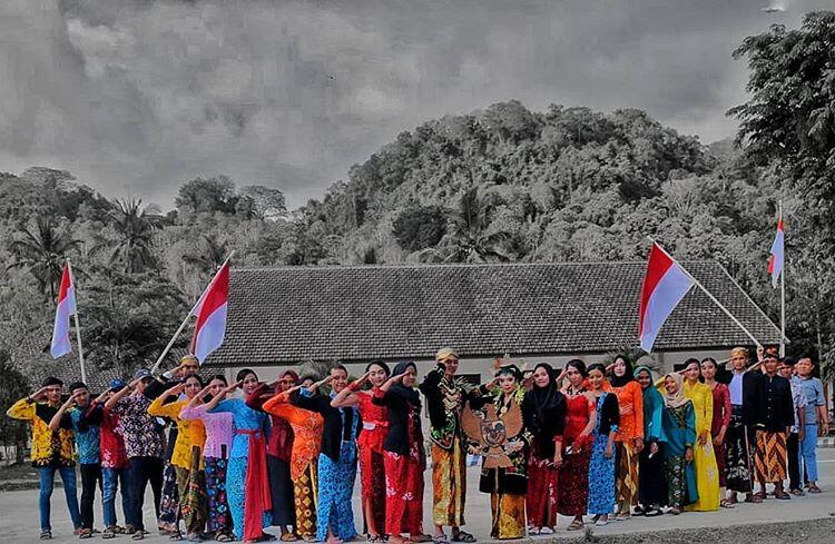 Sumpah Pemuda VS Pemuda Disumpahin