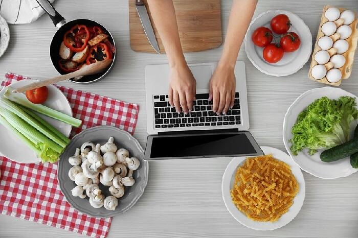 Agan Termasuk Salah Satu Food Blogger? Ikuti Tips Ini Agar Konten Lebih Menarik!