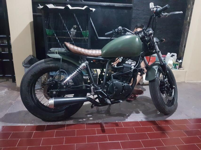 Terjual Jasa Custom  Cafe racer japstyle  chopper tiger 