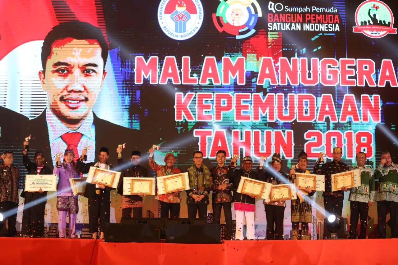 Kemenpora Beri Penghargaan bagi Pemuda Berprestasi dan Kabupaten/Kota Layak Pemuda