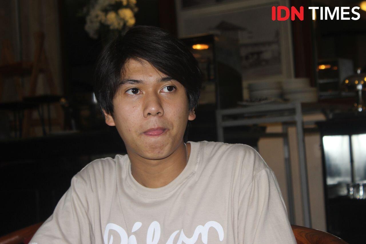 10 Sisi Lain Iqbaal yang Tak Banyak Orang Tahu, Bangga Sekaligus Sedih