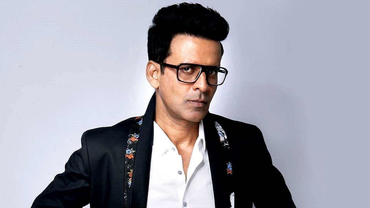 7 Aktor Bollywood Ini Memainkan Peran yang Tidak Sesuai dengan Usia
