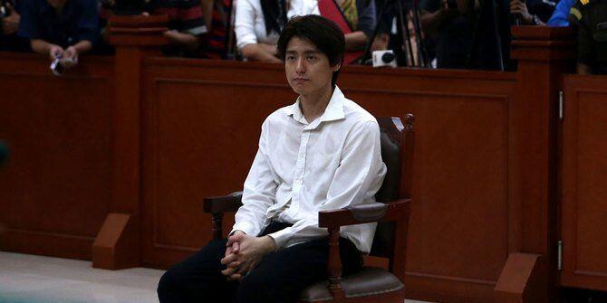 Jadi Mualaf, Ini 10 Transformasi Roger Danuarta dari Bintang Muda