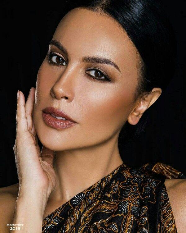 10 Artis Ini Takut Naik Pesawat Terbang, Ada yang Sampai Trauma!