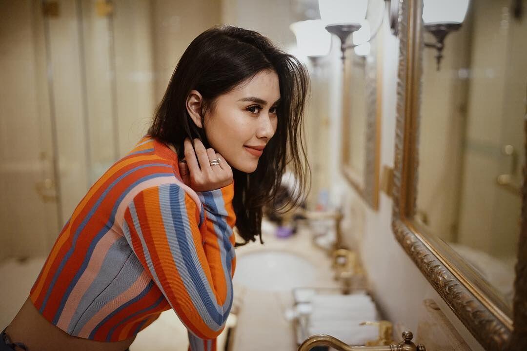10 Potret Seru Kejutan Ultah Syahnaz dari Nagita Slavina dan Keluarga