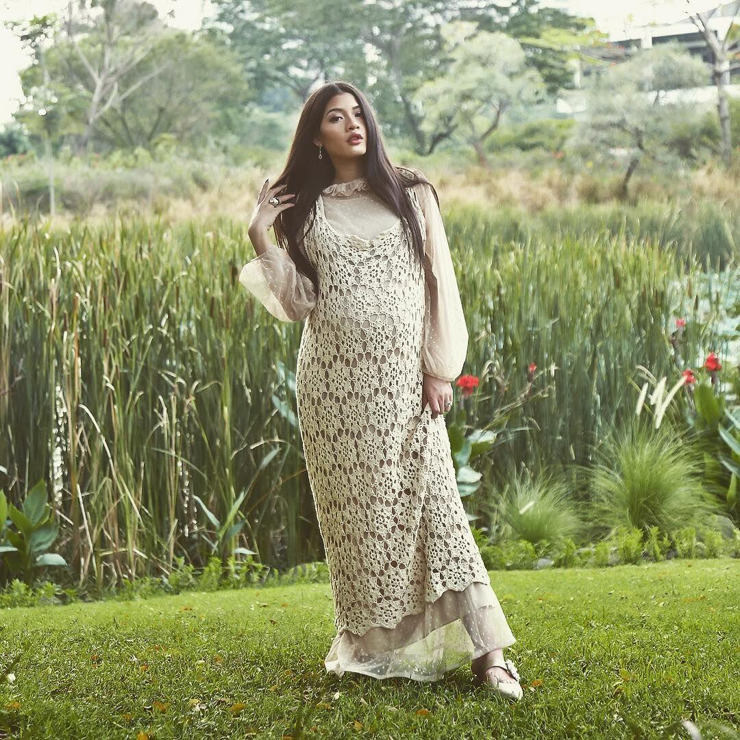 Makin Memesona, Ini 10 Foto Kehamilan Selly Wilson yang Curi Perhatian