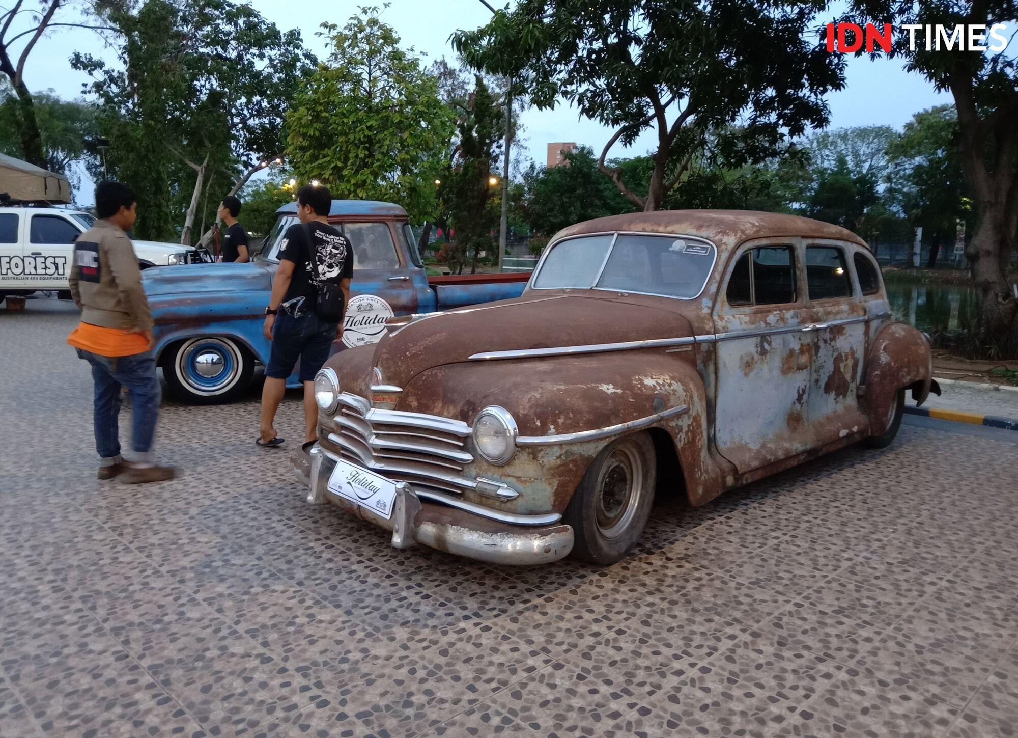 FOTO: Kerennya Mobil-Motor Klasik di Jakarta Custom Culture