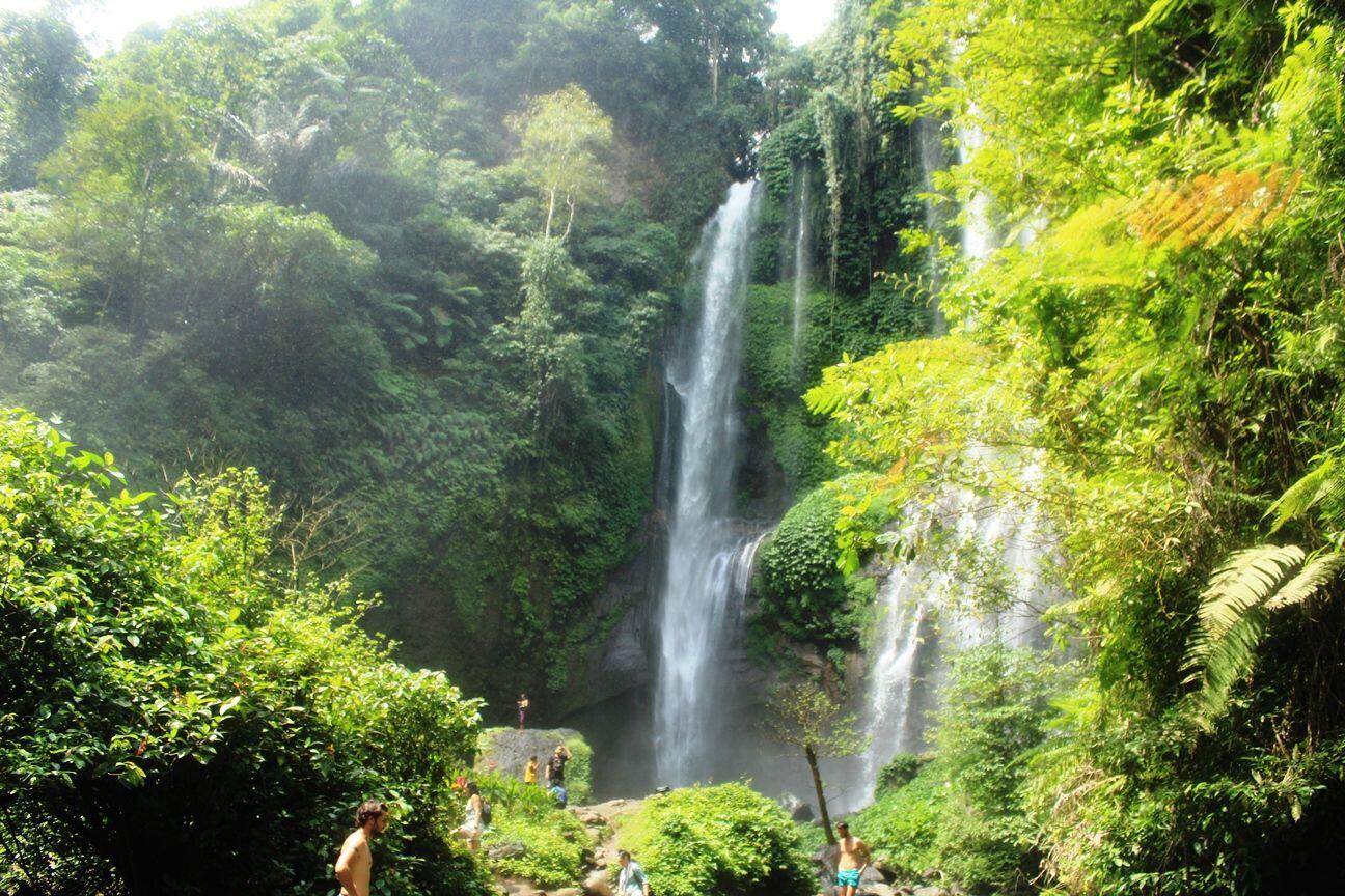 Setelah Pantai, Kamu Wajib Kunjungi 5 Air Terjun di Bali Ini!