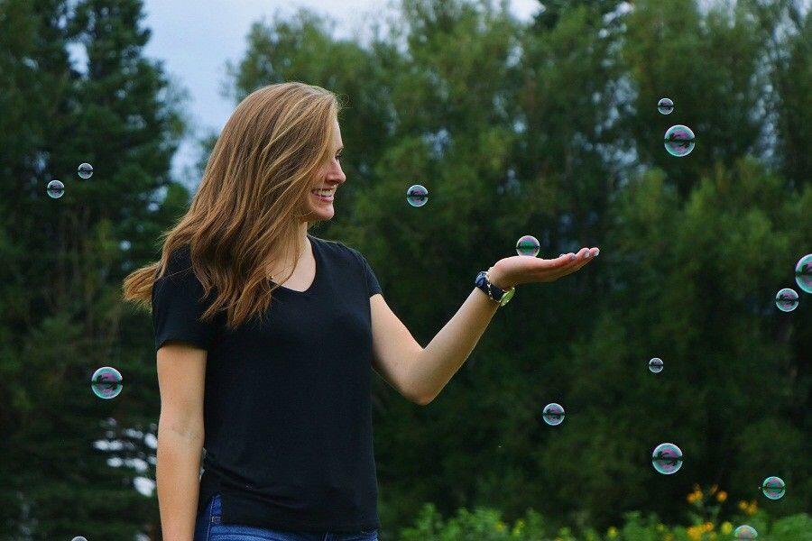 Fokus pada Tujuan, 4 Zodiak Ini Rela Tinggalkan Cinta Demi Karier