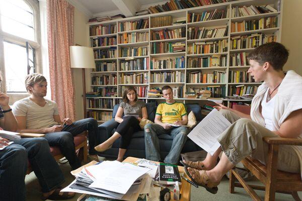 7 Fakta Menarik Kehidupan Mahasiswa Oxford, Penuh Suka Duka!