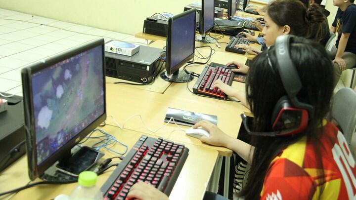 Mengulik Manis Pahit Keberadaan Atlet Esport Wanita di Indonesia
