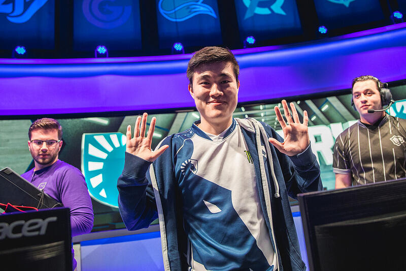 5 League of Legend Midlaner Terbaik 2018