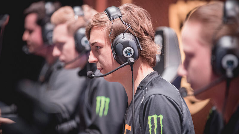 5 League of Legend Midlaner Terbaik 2018