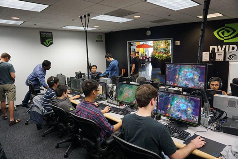 5 Langkah Mengejar Mimpi Menjadi Atlet Esport Profesional