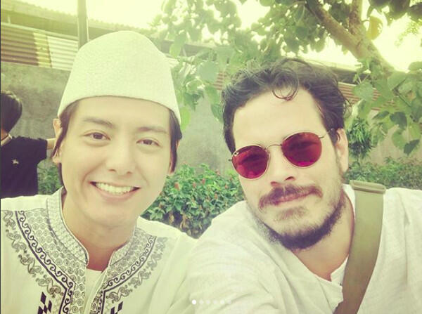 Subhanallah... Ini Cerita Tersembunyi di Balik Keputusan Roger Danuarta Jadi Mualaf