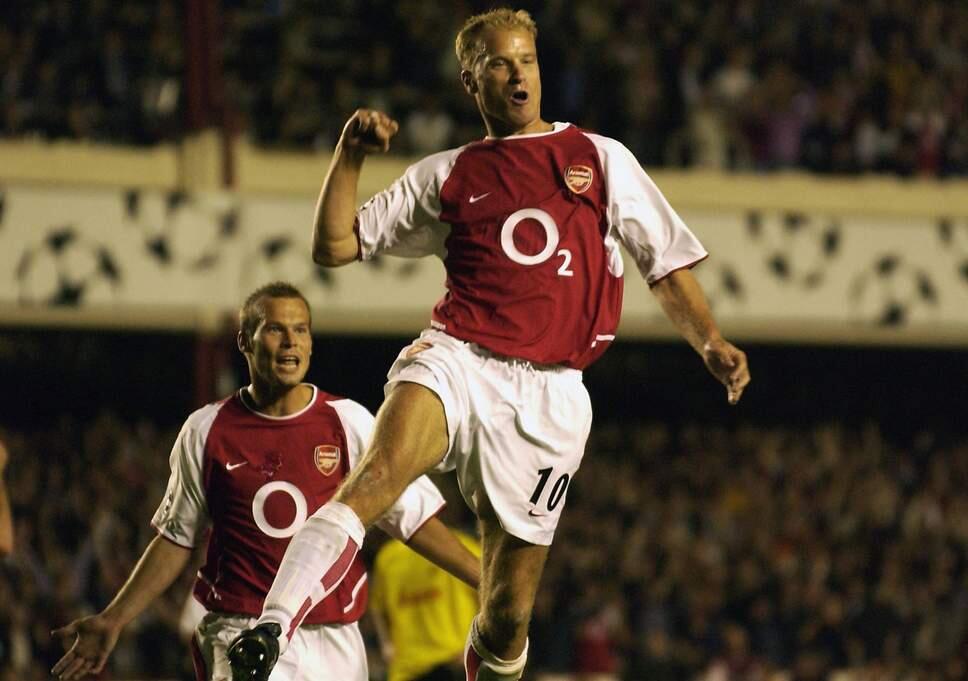 Asal-usul Fobia Pesawat Dennis Bergkamp, Ngeri deh Gan!