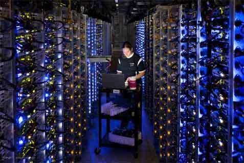 Pro Kontra Aturan Data Center: Antara Tanah Air dan Awan