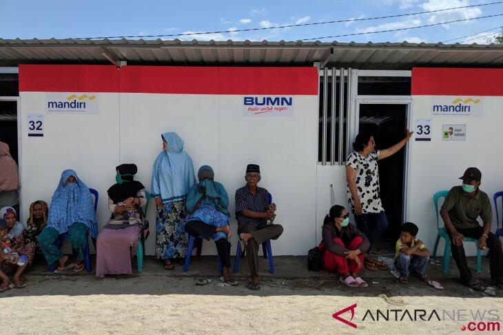 Kunjungi Sigi, Menteri Rini Pastikan 550 Huntara telah Dibangun BUMN
