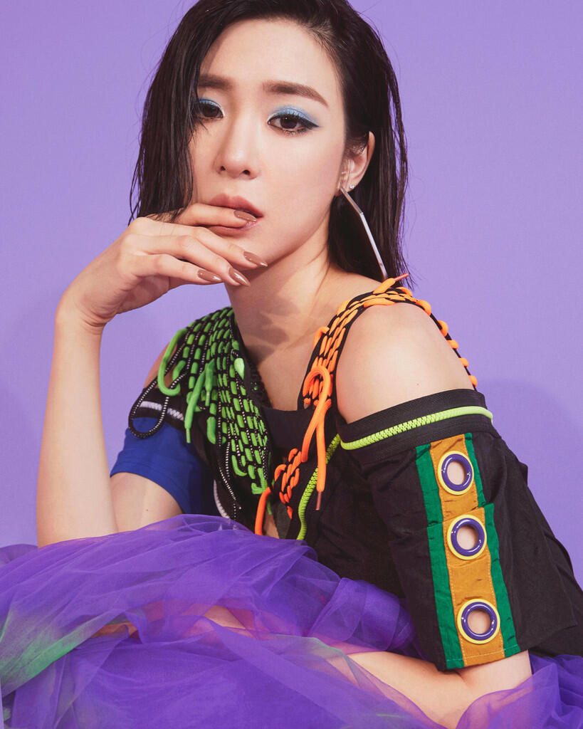 Intip Foto-foto Tiffany Young untuk Paper Magazine: Cantik nan Menggoda