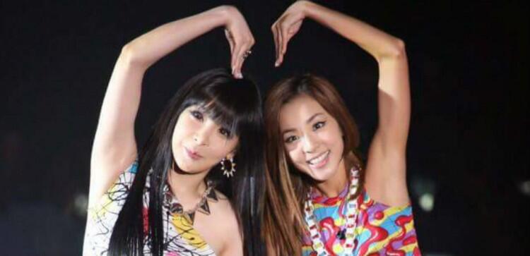 Park Bom dan Sandara Park Reunian Lewat Foto Instagram