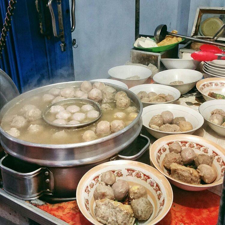 9 Bakso Malang yang Bikin Lidahmu Bergoyang, Rasanya Selalu Juara!