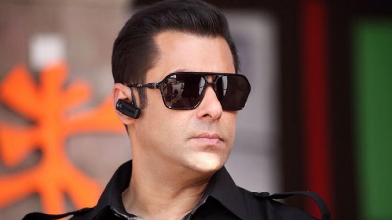 5 Artis Ngetop Bollywood yang Pernah Menyabet Penghargaan Terburuk