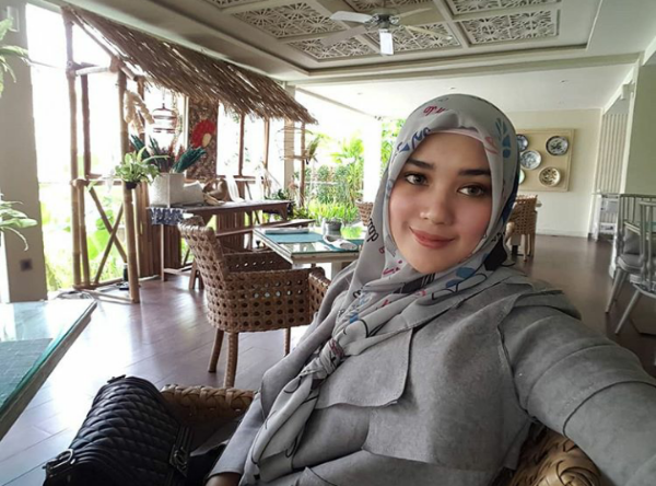 10 Potret Bebi Silvana, Wanita Cantik yang Diduga Istri Baru Opick