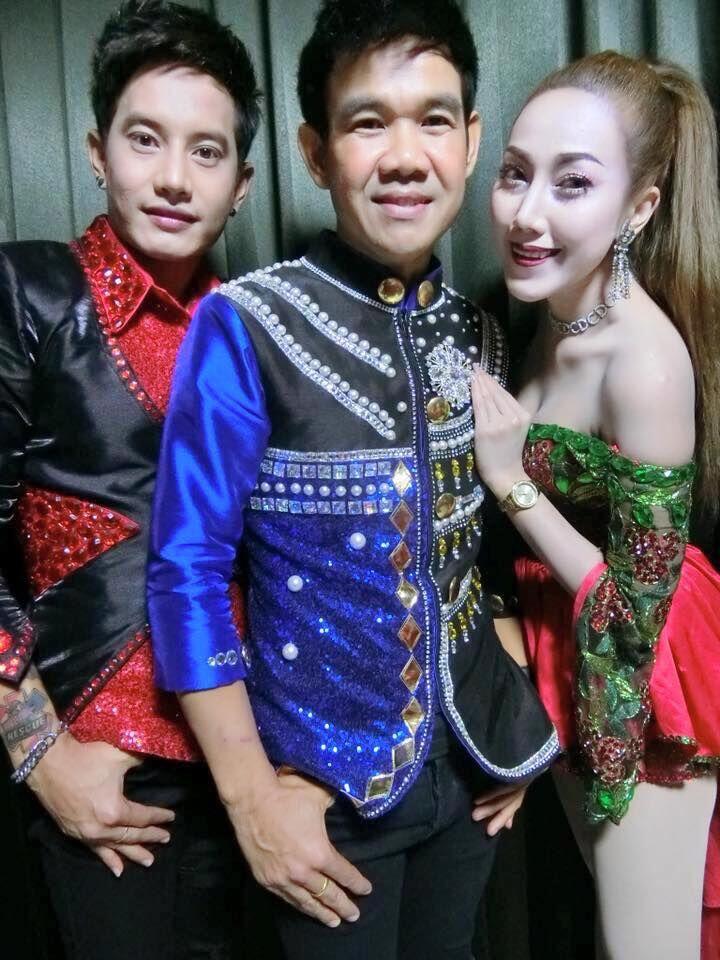 11 Potret Manis Penappa Naebchid yang Viral Lewat Lagu "Wik Wik Wik"