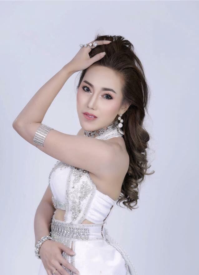 11 Potret Manis Penappa Naebchid yang Viral Lewat Lagu "Wik Wik Wik"