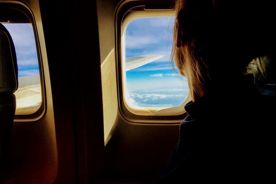Jangan Takut Naik Pesawat, Yuk Atasi Aviophobia dengan 5 Hal Ini