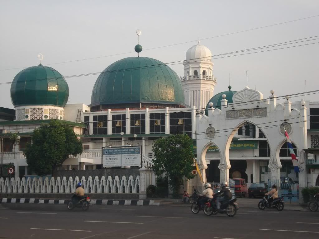 Yuk Berwisata Religi di 5 Masjid Paling Terkenal di Surabaya