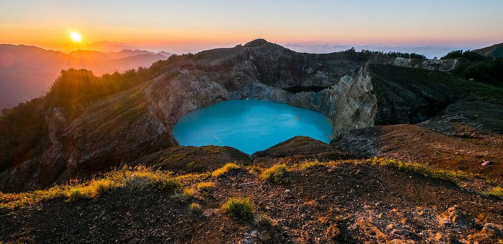 Percaya Gak, 7 Surga Alam Indonesia Ini Lebih Indah dari Maldives Lho