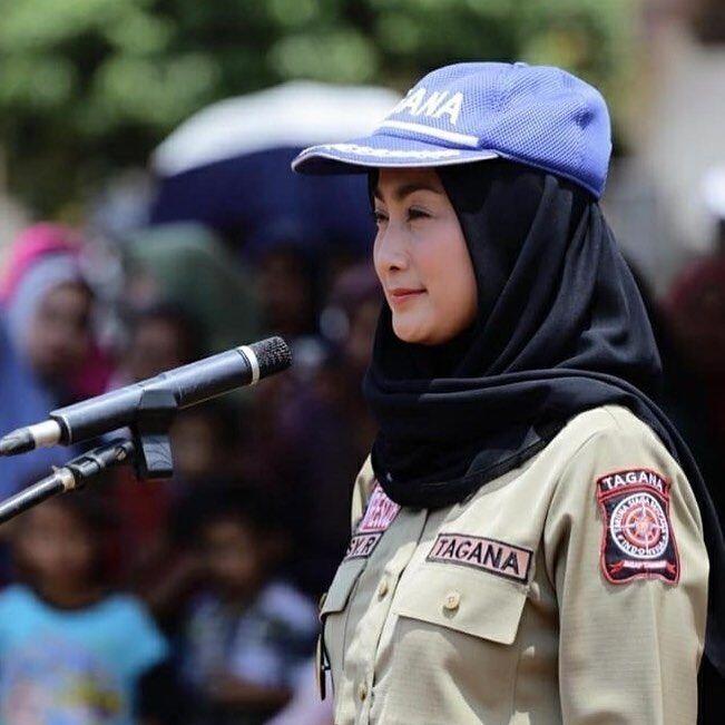 10 Potret Terkini Desy Ratnasari, Politikus yang Awet Muda