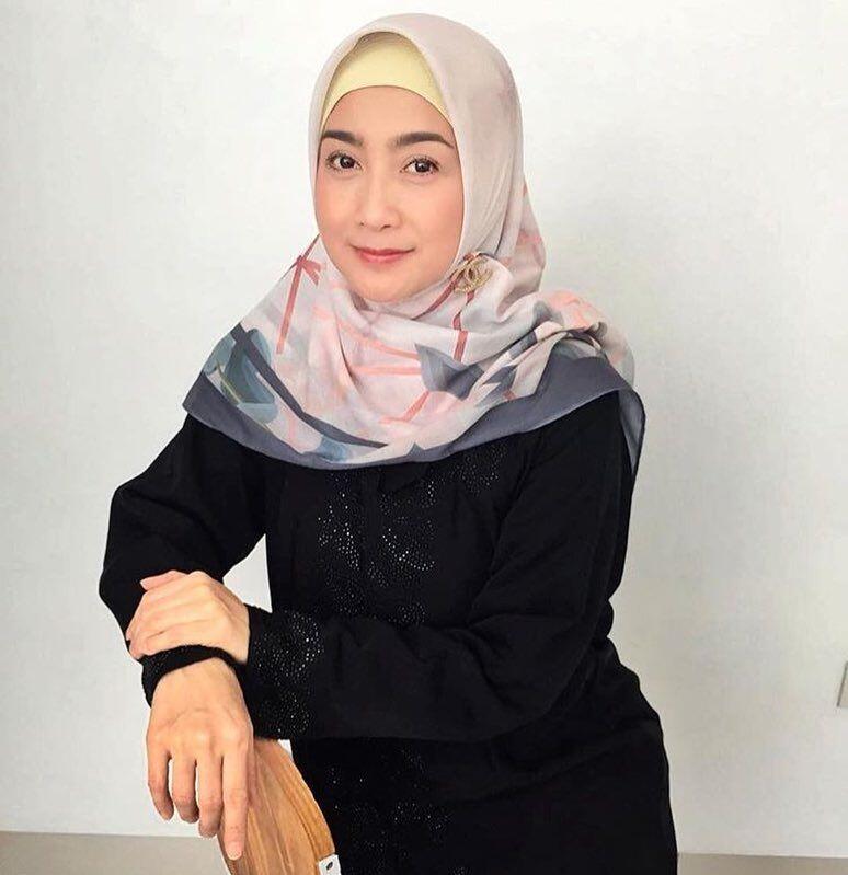 10 Potret Terkini Desy Ratnasari, Politikus yang Awet Muda