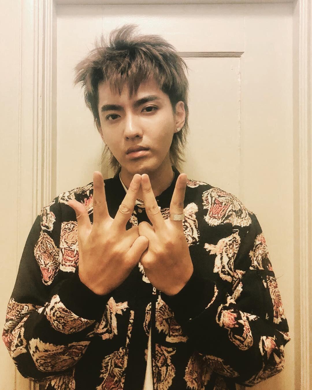 17 Idola KPop Terpopuler yang Berulang Tahun di Bulan November!