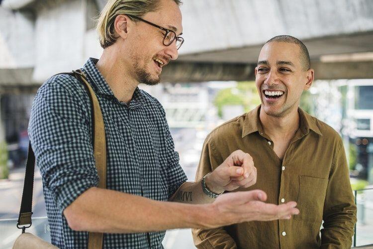 Bukan People-Pleaser, 6 Karakter Ini Bikin Kamu Disukai Banyak Orang