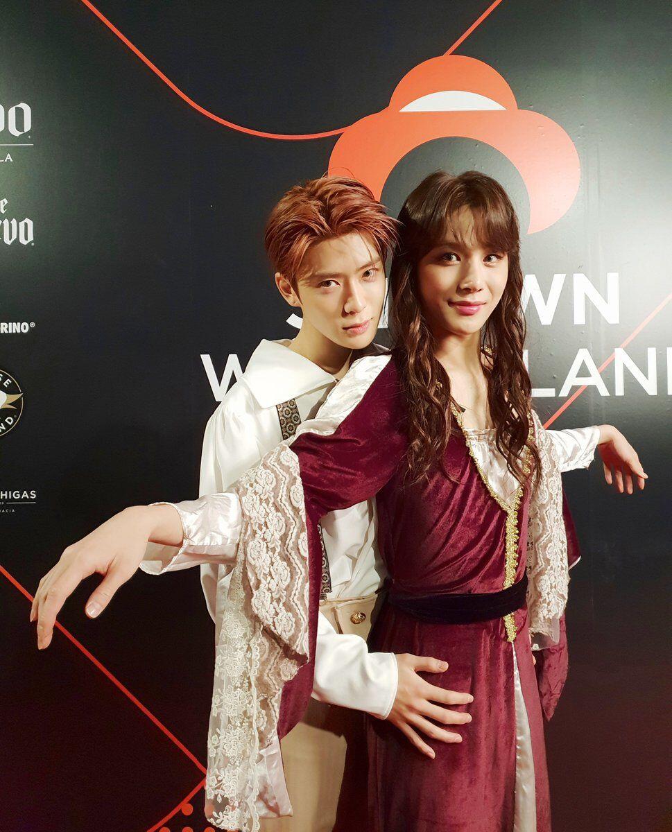 12 Potret Keseruan SM Wonderland, Para Idola KPop Tampil Seram Banget!