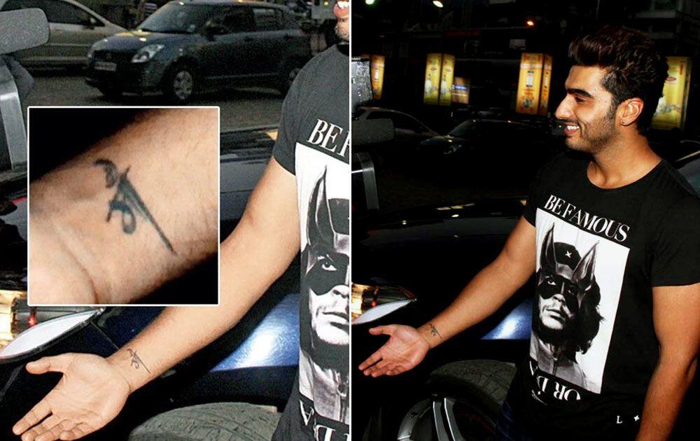 9 Artis Bollywood dan Makna Tato di Tubuhnya