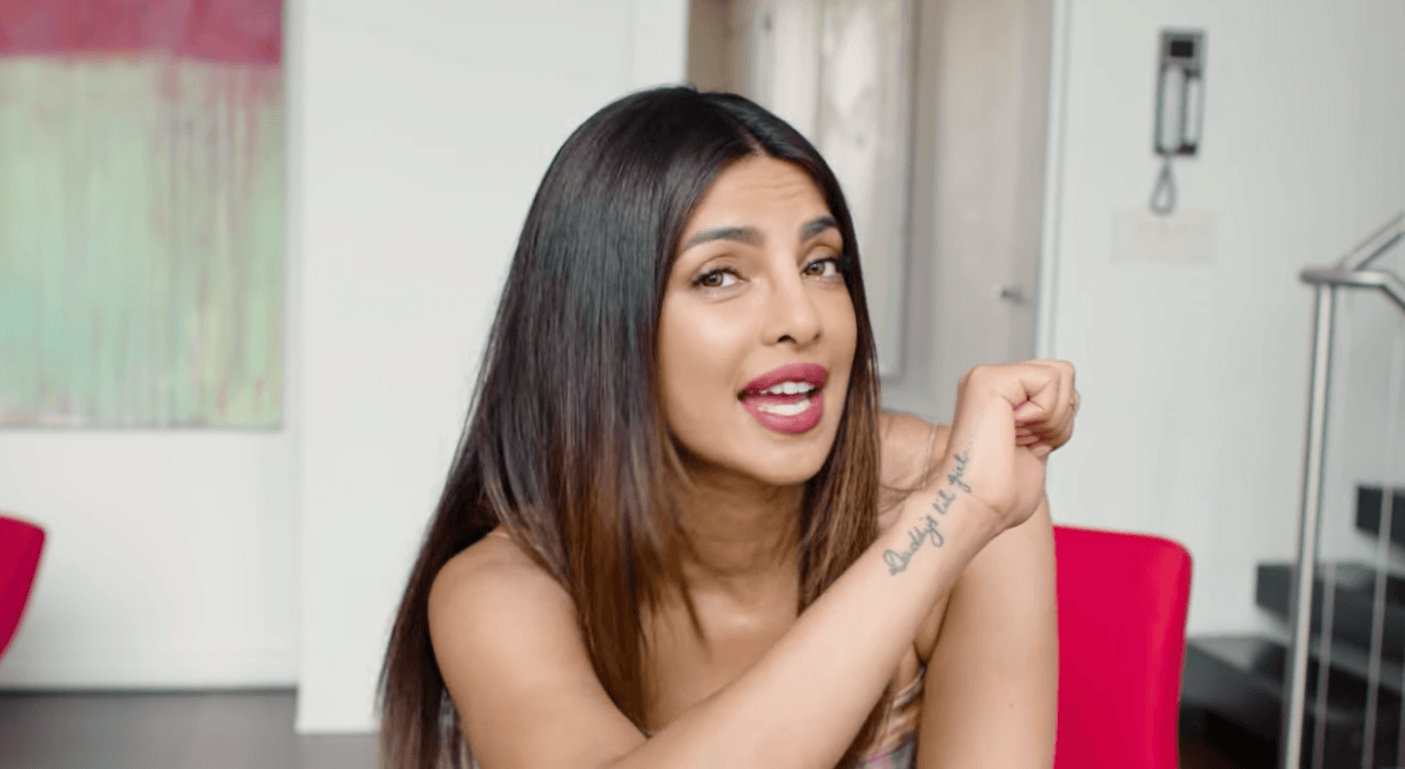 9 Artis Bollywood dan Makna Tato di Tubuhnya