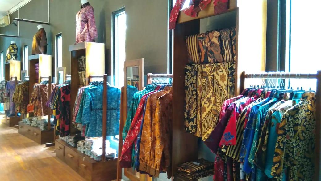 Mengajak Investor utk pengembangan galery batik dan kerajinan di Jogja