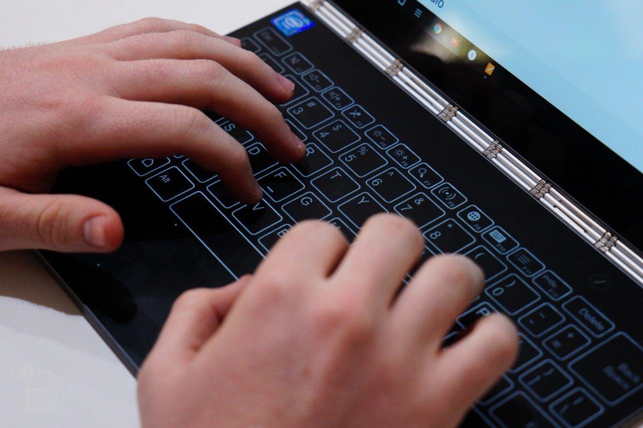 Yoga Book C930, Laptop Layar Ganda Pertama dari Lenovo yang Futuristik