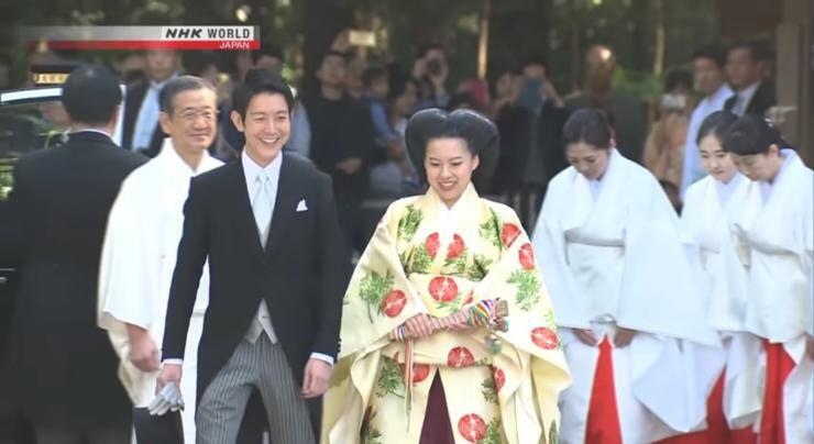 10 Momen Nikah Putri Jepang dengan Orang Biasa, Lepas Status Kerajaan!