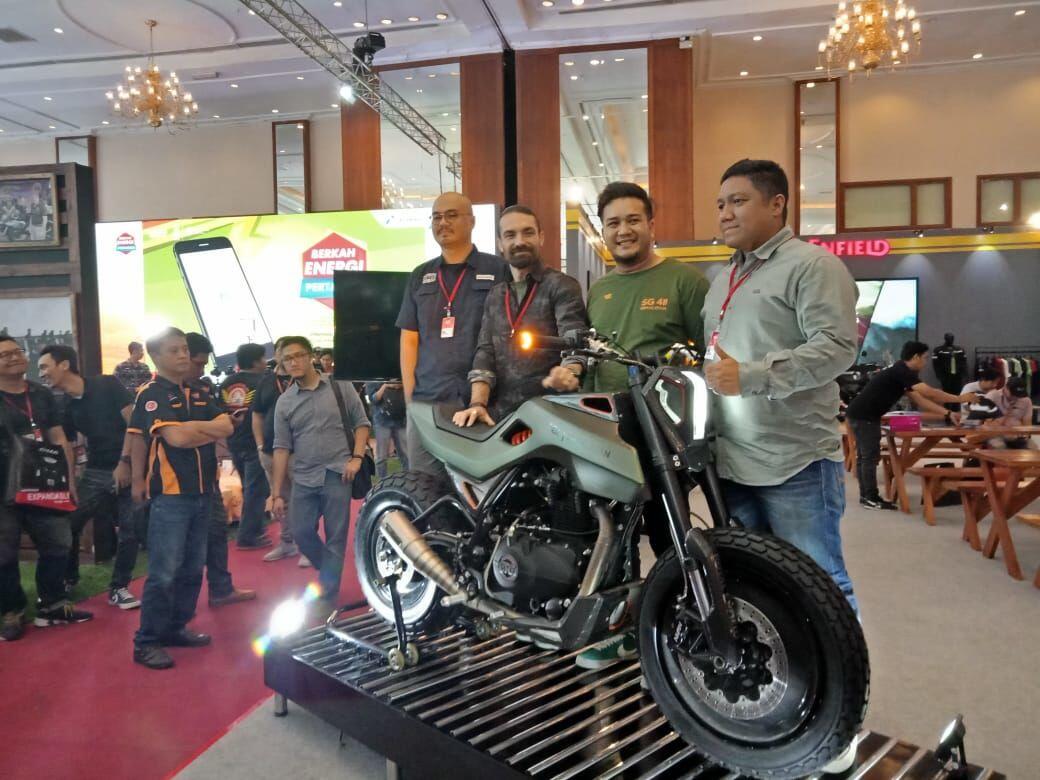 IMOS 2018: Royal Enfield Pamerkan Motor Custom
