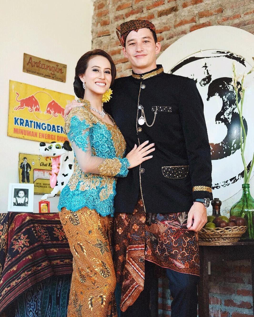 10 Potret Mesra Mike Lewis dan Janisa Pradja yang Makin Romantis!