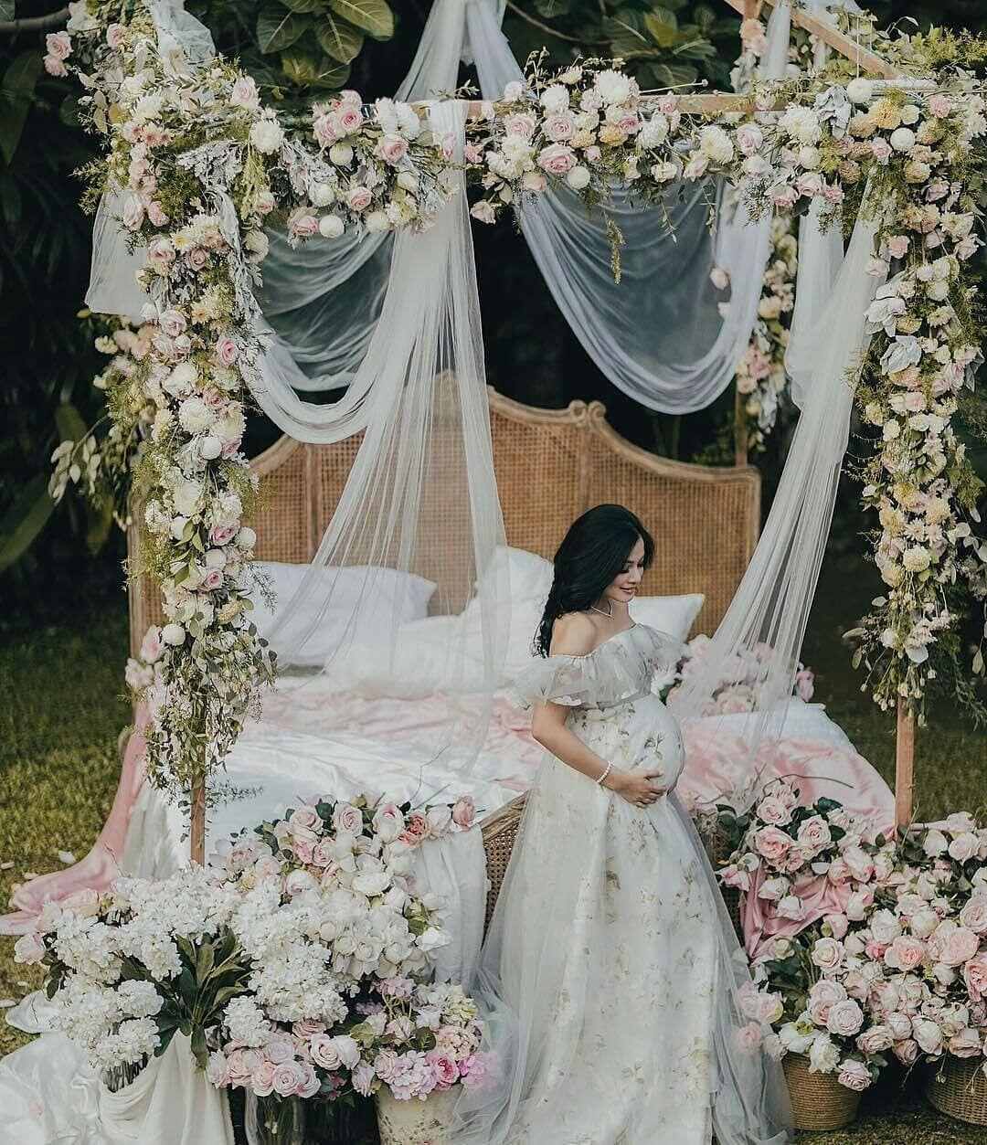 10 Maternity Shoot Paling Glamour dengan Gaun, Bak Bidadari Kayangan!