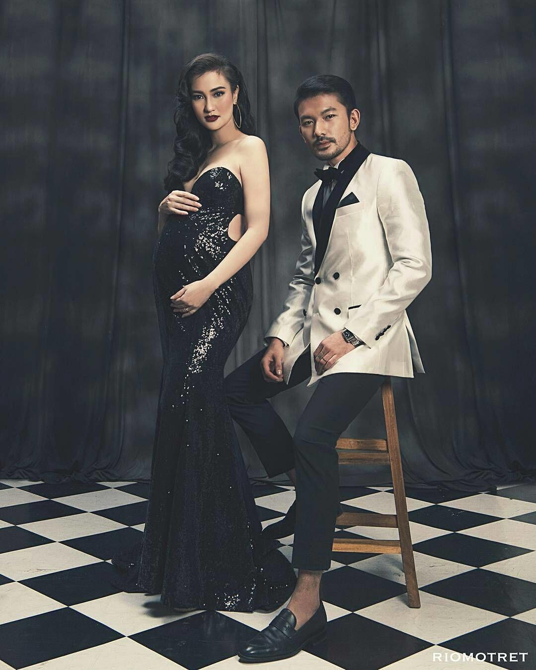 10 Maternity Shoot Paling Glamour dengan Gaun, Bak Bidadari Kayangan!