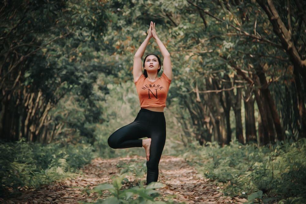 5 Gerakan Yoga Ini Bisa Bantu Kamu Memperlancar Sistem Pencernaanmu