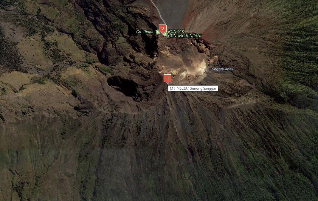 10 Gunung Tertinggi di Indonesia yang Menawan, Impian Para Pendaki Nih