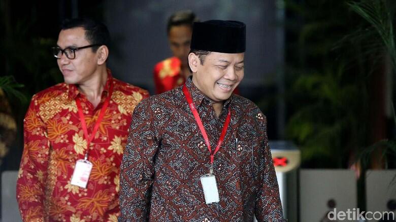 Taufik Kurniawan Ditahan KPK